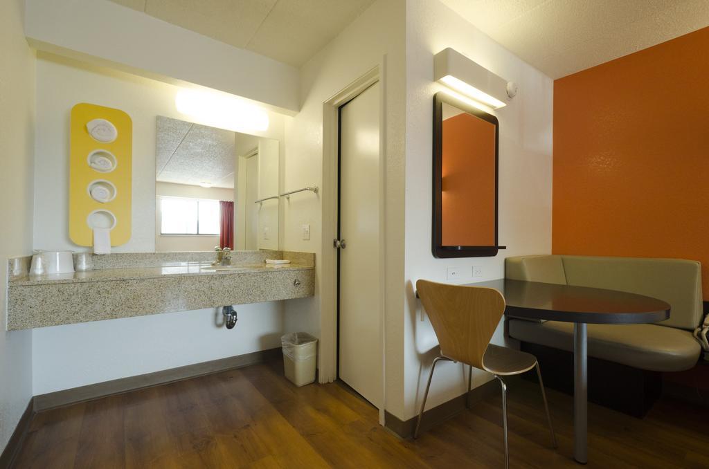 Motel 6-Gaithersburg, Dc - Washington Room photo